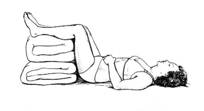 Posture recommandée pour les douleurs lombaires tirées dans la jambe et la fesse