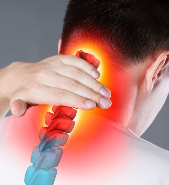 douleur au cou avec ostéochondrose cervicale
